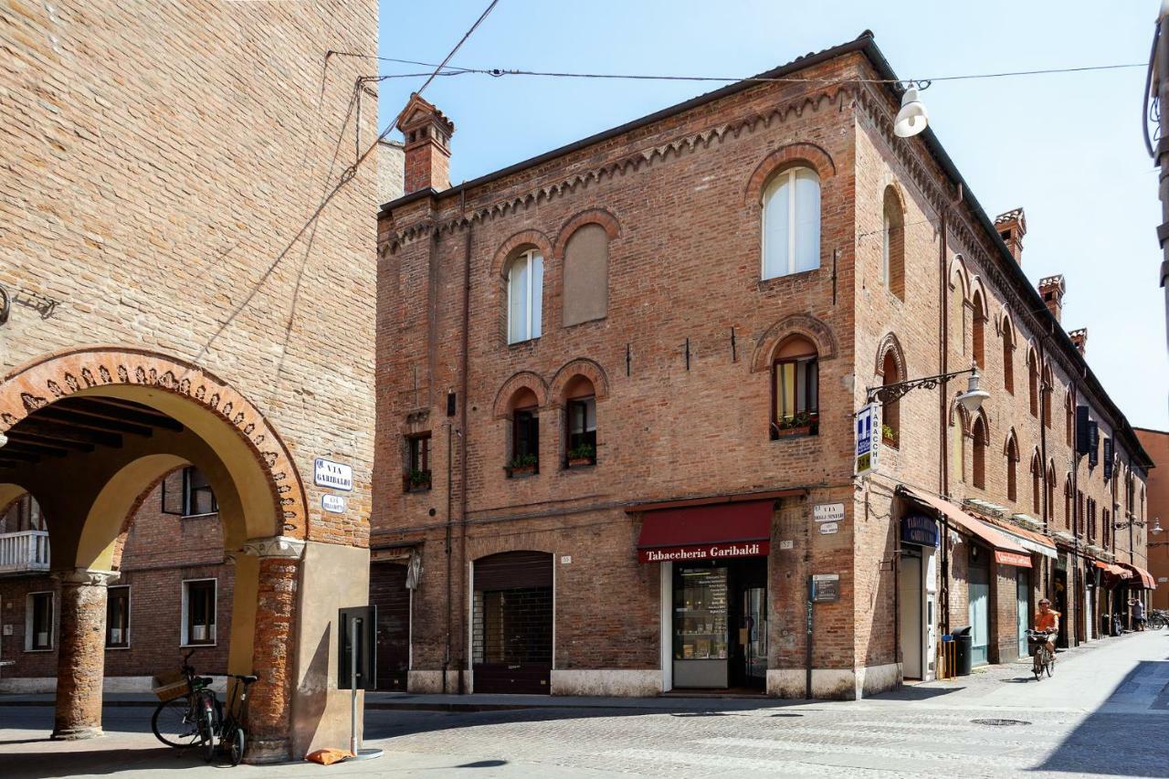 Ferrara Mercato Fancy Studio Exterior photo